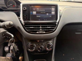 Photo 15 du bon plan PEUGEOT 208 1.6 BlueHDi 75ch Active 5p occasion à 7990 €