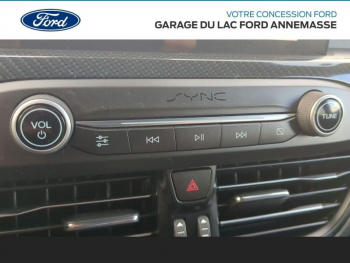 Photo 21 du bon plan FORD Focus 1.0 EcoBoost 125ch ST-Line occasion à 14990 €
