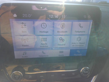 Photo 9 du bon plan FORD Fiesta 1.0 Flexifuel 95ch Titanium Business 5p occasion à 16900 €