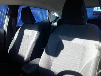 Photo 16 du bon plan FORD Fiesta 1.0 Flexifuel 95ch Titanium Business 5p occasion à 16900 €