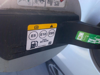 Photo 18 du bon plan FORD Fiesta 1.0 Flexifuel 95ch Titanium Business 5p occasion à 16900 €