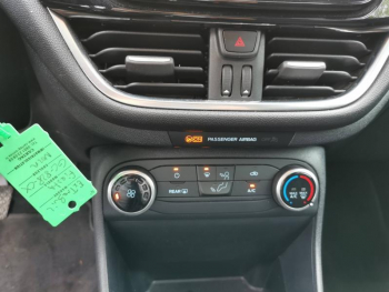 Photo 12 du bon plan FORD Fiesta 1.0 Flexifuel 95ch Cool & Connect 5p occasion à 15990 €