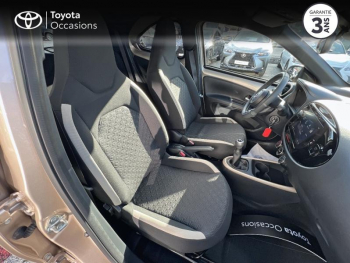 Photo 6 du bon plan TOYOTA Aygo X 1.0 VVT-i 72ch Design MY23 occasion à 14980 €
