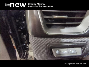 Photo 23 du bon plan RENAULT Captur 1.6 E-Tech full hybrid 145ch esprit Alpine occasion à 29190 €