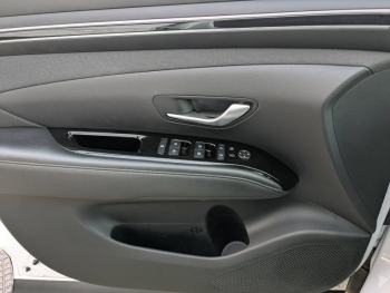 Photo 7 du bon plan HYUNDAI Tucson 1.6 T-GDi 230ch Hybrid Creative BVA6 HTRAC occasion à 22900 €