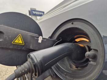 Photo 7 du bon plan VOLVO XC90 T8 Twin Engine 303 + 87ch Inscription Luxe Geartronic 7 places occasion à 38900 €