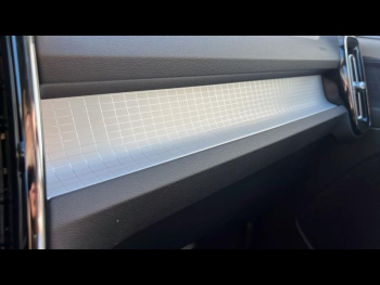 Photo 22 du bon plan VOLVO XC40 T4 Recharge 129 + 82ch Inscription Business DCT 7 occasion à 26900 €