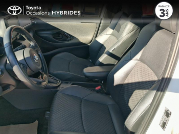 Photo 11 du bon plan TOYOTA Yaris 116h PremiÃ¨re 5p occasion à 15990 €