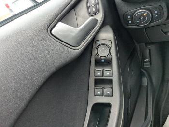 Photo 8 du bon plan FORD Fiesta 1.0 Flexifuel 95ch ST-Line X 5p occasion à 18490 €