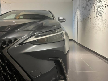 Photo 9 du bon plan LEXUS NX 350h Pack Business 2WD occasion à 38900 €