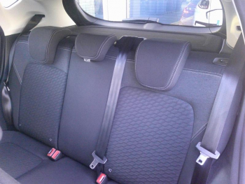 Photo 16 du bon plan FORD Fiesta 1.0 Flexifuel 95ch Titanium Business 5p occasion à 15500 €