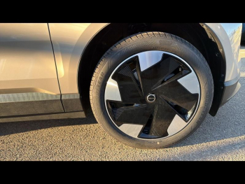 Photo 11 du bon plan VOLVO EX30 Single Extended Range 272ch Plus occasion à 42900 €