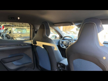 Photo 13 du bon plan VOLVO EX30 Single Extended Range 272ch Plus occasion à 42900 €