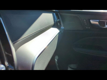 Photo 29 du bon plan VOLVO S60 T8 AWD 318 + 87ch Polestar Engineered Geartronic 8 occasion à 33790 €