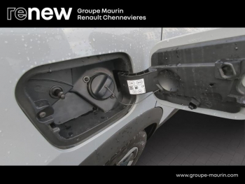 Photo 20 du bon plan RENAULT Captur 1.6 E-Tech full hybrid 145ch Techno occasion à 26990 €