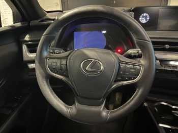 Photo 15 du bon plan LEXUS UX 250h 2WD Pack Confort Business MY20 occasion à 22390 €