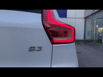 Photo 12 du bon plan VOLVO XC40 B3 163ch Ultra DCT 7 occasion à 47900 €