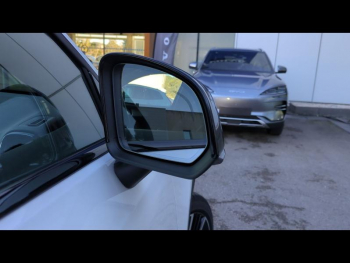 Photo 16 du bon plan VOLVO XC40 B3 163ch Ultra DCT 7 occasion à 47900 €