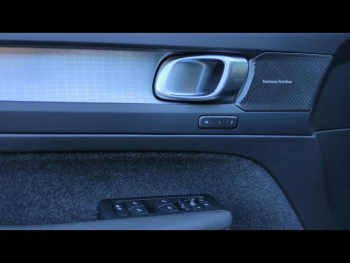 Photo 23 du bon plan VOLVO XC40 B3 163ch Ultra DCT 7 occasion à 47900 €