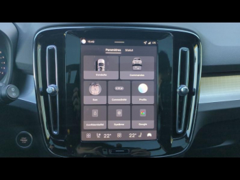Photo 36 du bon plan VOLVO XC40 B3 163ch Ultra DCT 7 occasion à 47900 €