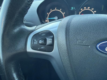 Photo 13 du bon plan FORD Transit Courier VUL 1.0E 100ch Stop&Start Ambiente occasion à 9490 €