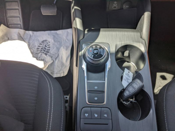 Photo 10 du bon plan FORD Kuga 2.5 Duratec 190ch FHEV E85 Titanium BVA occasion à 22990 €