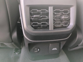 Photo 12 du bon plan FORD Ranger VUL 3.0 EcoBoost V6 292ch Stop&Start Double Cabine Raptor BVA10 occasion à 78456 €