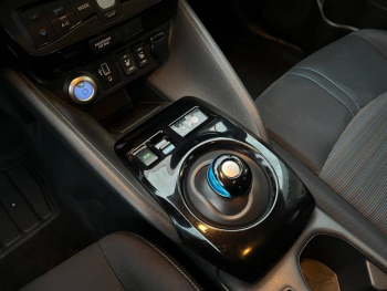 Photo 14 du bon plan NISSAN Leaf 150ch 40kWh Acenta 22 occasion à 15490 €