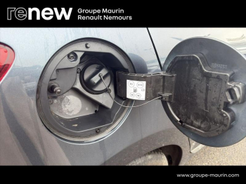 Photo 10 du bon plan RENAULT Clio 1.6 E-Tech hybride 140ch Business -21N occasion à 15400 €