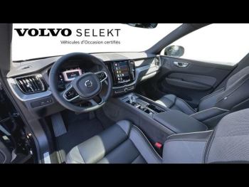 Photo 4 du bon plan VOLVO XC60 T6 Hybride Rechargeable 253 + 145ch Black Edition Geartronic 8 AWD occasion à 71980 €