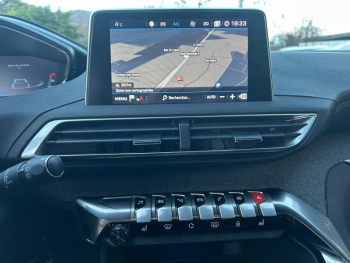 Photo 13 du bon plan PEUGEOT 3008 1.6 PureTech 180ch S&S GT Line EAT8 occasion à 17490 €