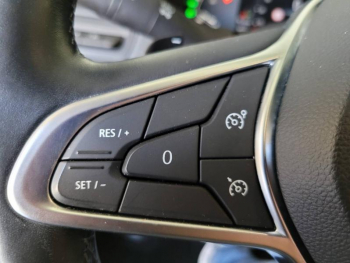 Photo 10 du bon plan RENAULT Clio 1.3 TCe 130ch FAP Intens EDC occasion à 14990 €