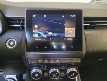 Photo 11 du bon plan RENAULT Clio 1.3 TCe 130ch FAP Intens EDC occasion à 14990 €