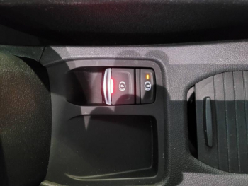 Photo 12 du bon plan RENAULT Clio 1.3 TCe 130ch FAP Intens EDC occasion à 14990 €