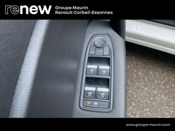 Photo 21 du bon plan RENAULT Captur 1.6 E-Tech full hybrid 145ch Evolution occasion à 23300 €