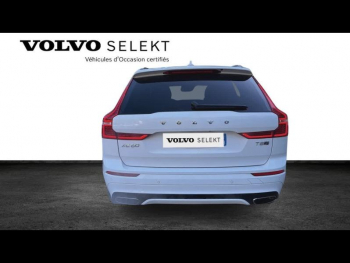 Photo 8 du bon plan VOLVO XC60 T8 AWD Recharge 303 + 87ch R-Design Geartronic occasion à 31890 €