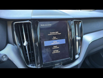 Photo 21 du bon plan VOLVO XC60 T8 AWD Recharge 303 + 87ch R-Design Geartronic occasion à 31890 €