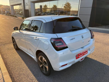 Photo 3 du bon plan SUZUKI Swift 1.2 Hybrid 83ch Pack Auto occasion à 18990 €