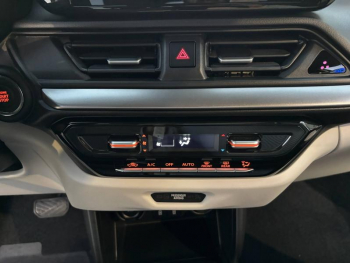 Photo 14 du bon plan SUZUKI Swift 1.2 Hybrid 83ch Pack Auto occasion à 18990 €