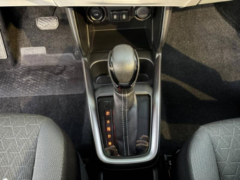 Photo 15 du bon plan SUZUKI Swift 1.2 Hybrid 83ch Pack Auto occasion à 18990 €