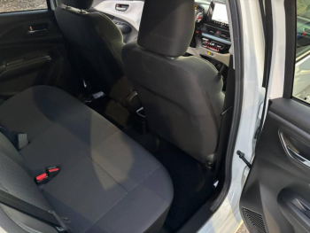 Photo 17 du bon plan SUZUKI Swift 1.2 Hybrid 83ch Pack Auto occasion à 18990 €