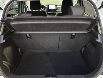 Photo 18 du bon plan SUZUKI Swift 1.2 Hybrid 83ch Pack Auto occasion à 18990 €