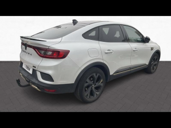 Photo 4 du bon plan RENAULT Arkana 1.6 E-Tech hybride 145ch Engineered -22 occasion à 25690 €