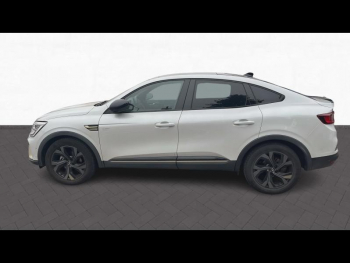 Photo 6 du bon plan RENAULT Arkana 1.6 E-Tech hybride 145ch Engineered -22 occasion à 25690 €