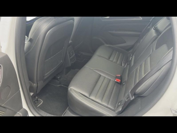 Photo 12 du bon plan RENAULT Arkana 1.6 E-Tech hybride 145ch Engineered -22 occasion à 25690 €