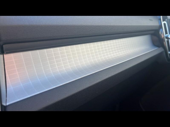 Photo 22 du bon plan VOLVO XC40 B3 163ch Plus DCT 7 occasion à 37200 €