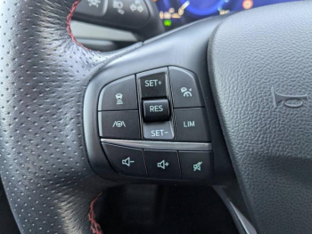 Photo 22 du bon plan FORD Kuga 2.5 Duratec 190ch FHEV ST-Line X BVA i-AWD occasion à 25590 €