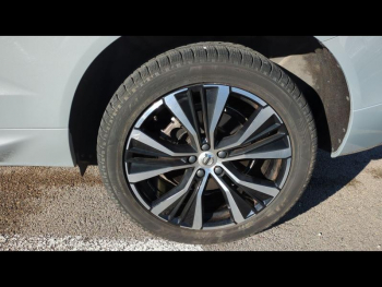 Photo 20 du bon plan VOLVO XC60 B4 197ch Ultimate Style Dark Geartronic occasion à 45900 €