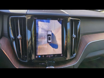 Photo 30 du bon plan VOLVO XC60 B4 197ch Ultimate Style Dark Geartronic occasion à 45900 €