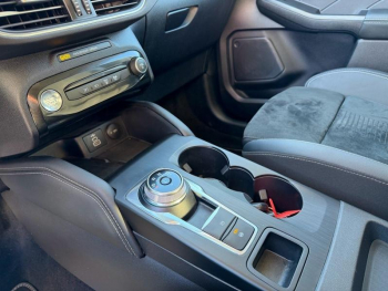 Photo 17 du bon plan FORD Kuga 2.5 Duratec 180ch Hybrid FlexiFuel ST-Line Powershift occasion à 29990 €